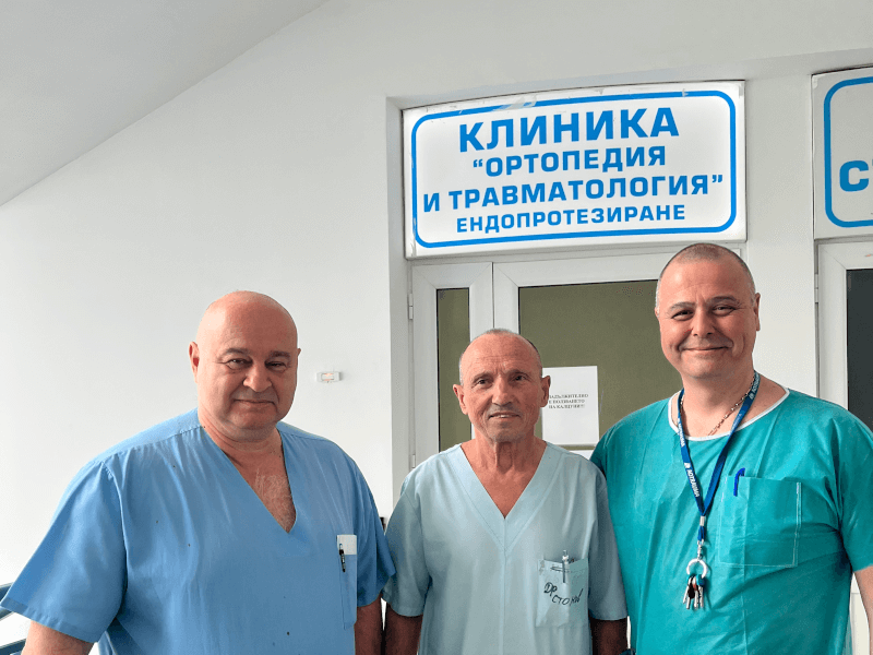 В МБАЛ "Света Анна - Варна" спасиха крака на 35-годишен мъж