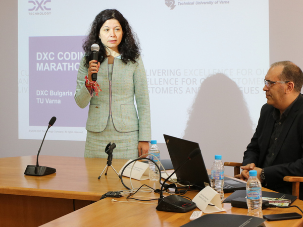 Състезание DXC Coding Marathon в Технически университет – Варна с подкрепата на DXC Technology
