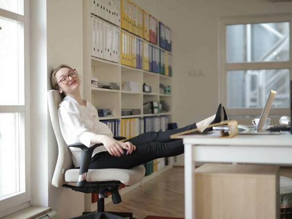 Продължава спадът в търсенето на ИТ специалисти