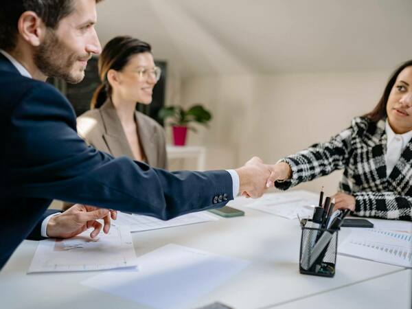 Случвало ли ви се е да вземете прибързано решение за кредит, за което после сте съжалявали?