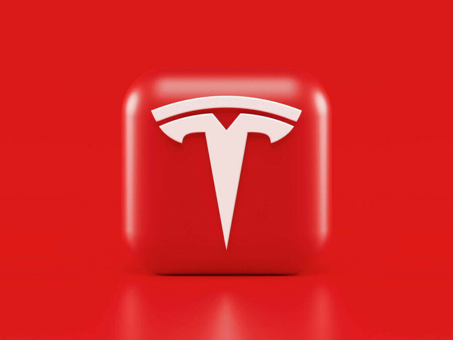 Мъск поиска 25% дял от Tesla, за да развива компанията