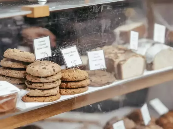 Гърците на пазар за хранителни стоки в България